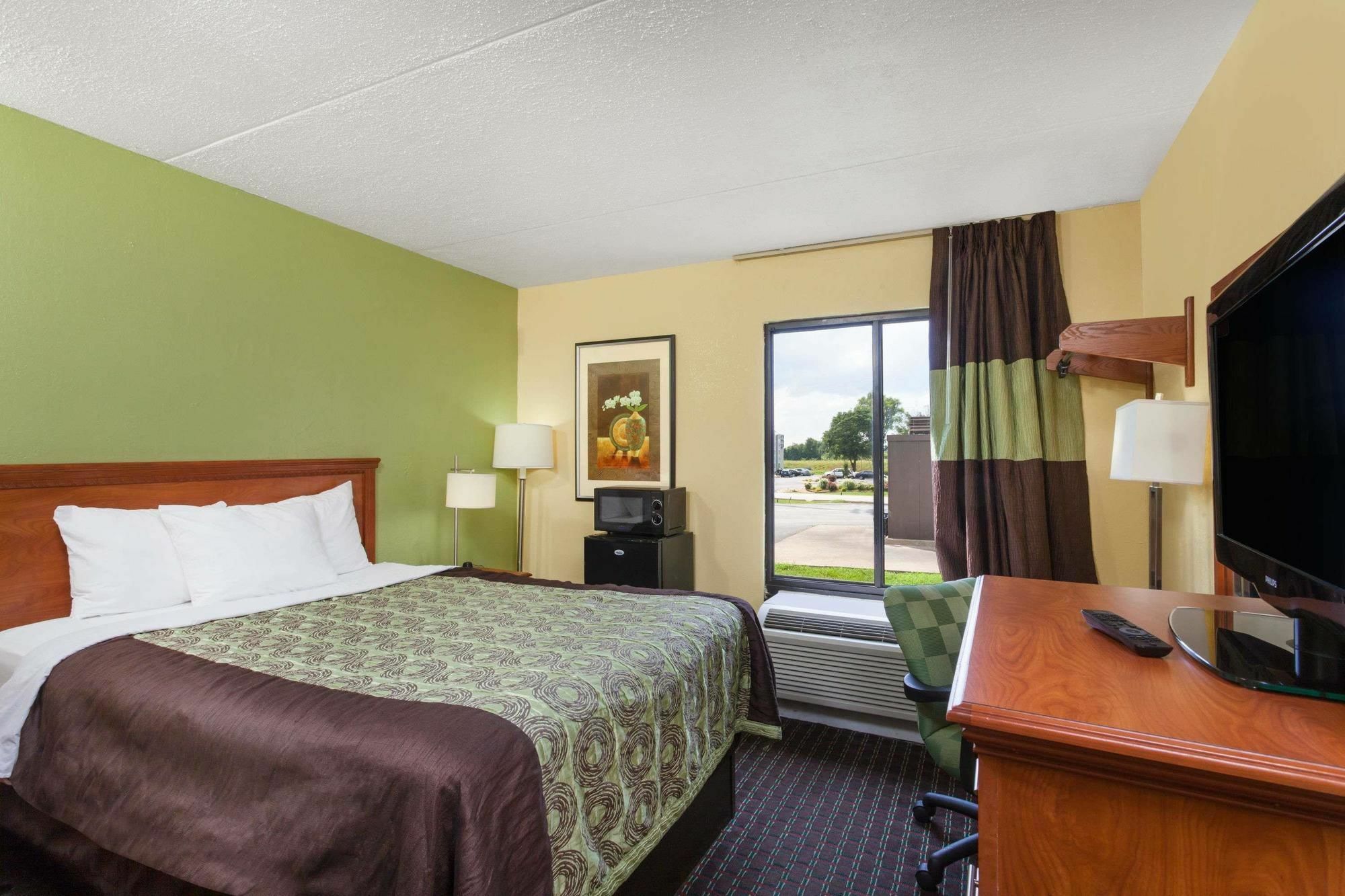 Days Inn By Wyndham Bowling Green Exterior photo